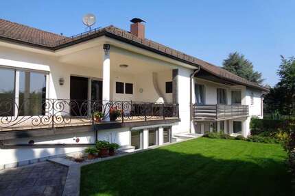 Haus zum Mieten in KL-Morlautern 2.850 € 378 m²
