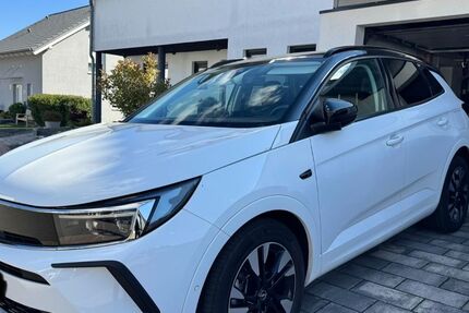 Opel Grandland (X) 31.000 km 25.600 € Schwedelbach 67685