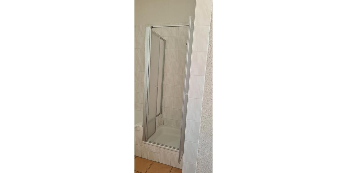 Etagenwohnung Kaiserslautern Betzenberg - 5 Zimmer, 129 m&sup2;, 950&euro; | Angebot:25900680