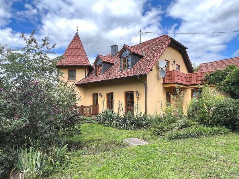 Haus zum Kaufen in Cronenberg 599.000 € 249 m²