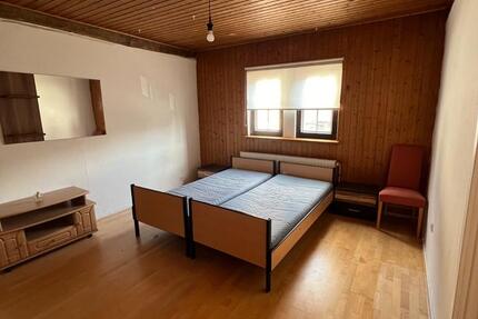 MIETANGEBOT – HAUS IN LOHNSFELD (AUCH ALS MONTEURUNTERKUNFT)