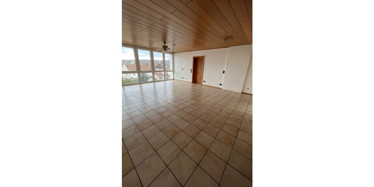 Attraktive Dachgeschosswohnung mit sonniger Terrasse - Dachgeschoßwohnung Enkenbach | Angebot:26236757