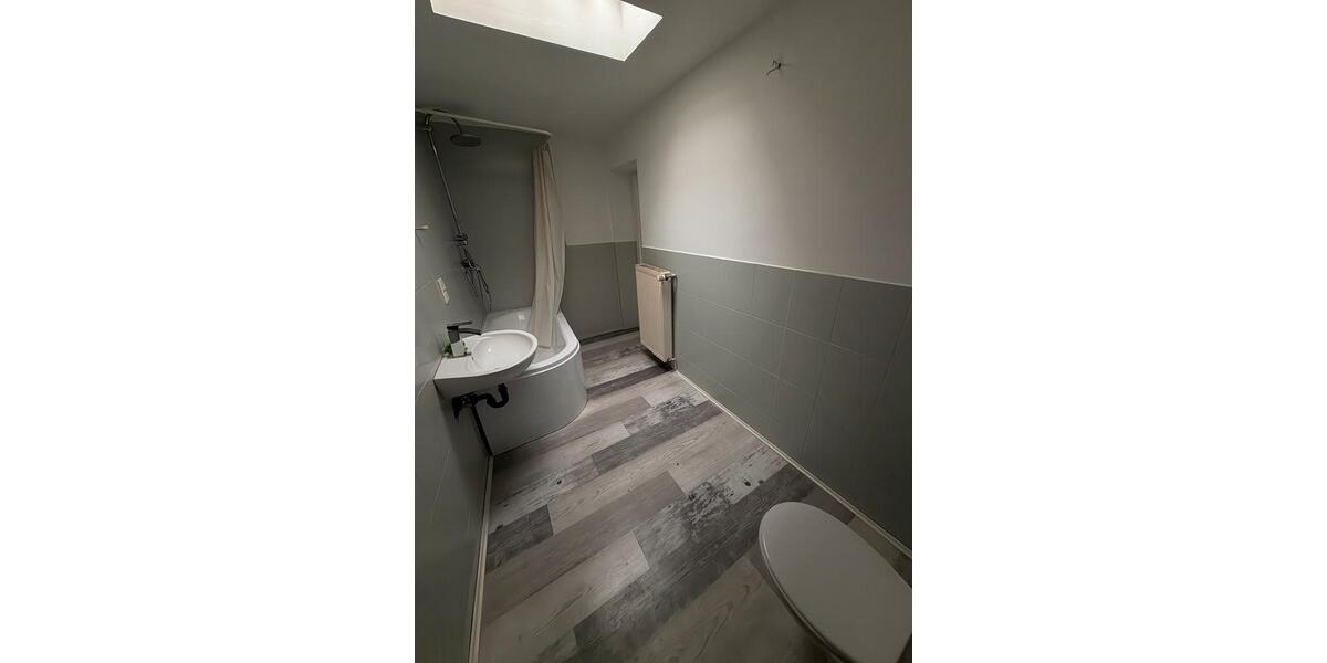 Einfamilienhaus Rockenhausen - 11 Zimmer, 225 m&sup2;, 260.000&euro; | Angebot:26128721