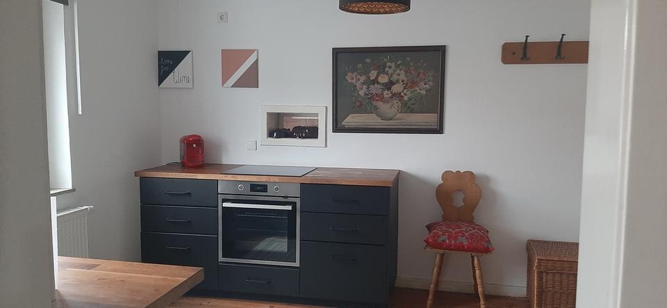2 Zimmer Einbauküche Duschbad 550 € Miete, 200 € NK Pauschale