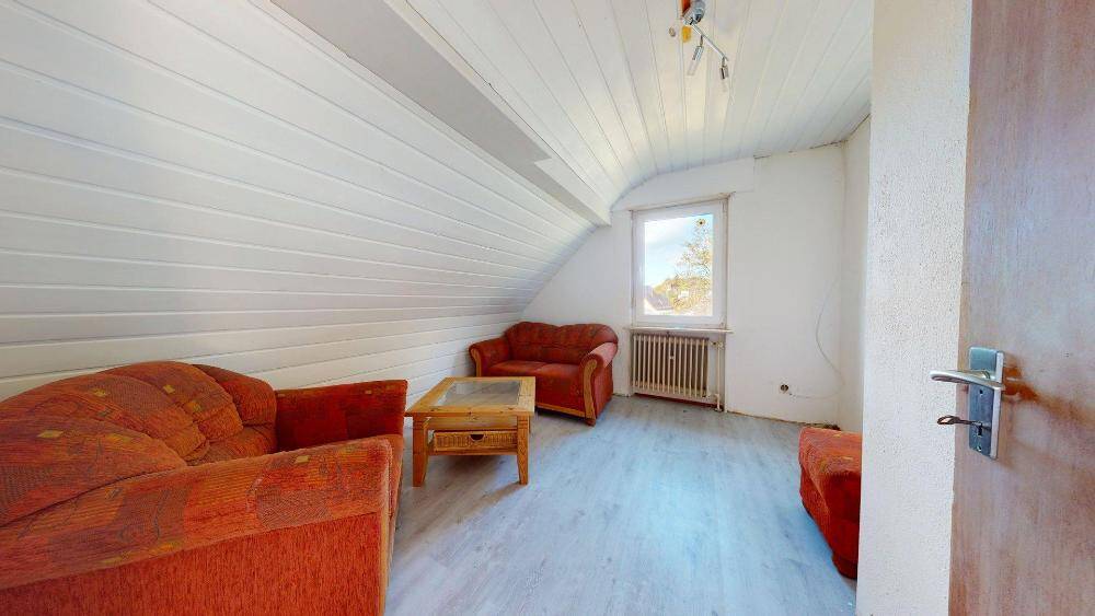 Mehrfamilienhaus, Wohnhaus Waldfischbach - 7 Zimmer, 130 m&sup2;, 119.000&euro; | Angebot:25998505