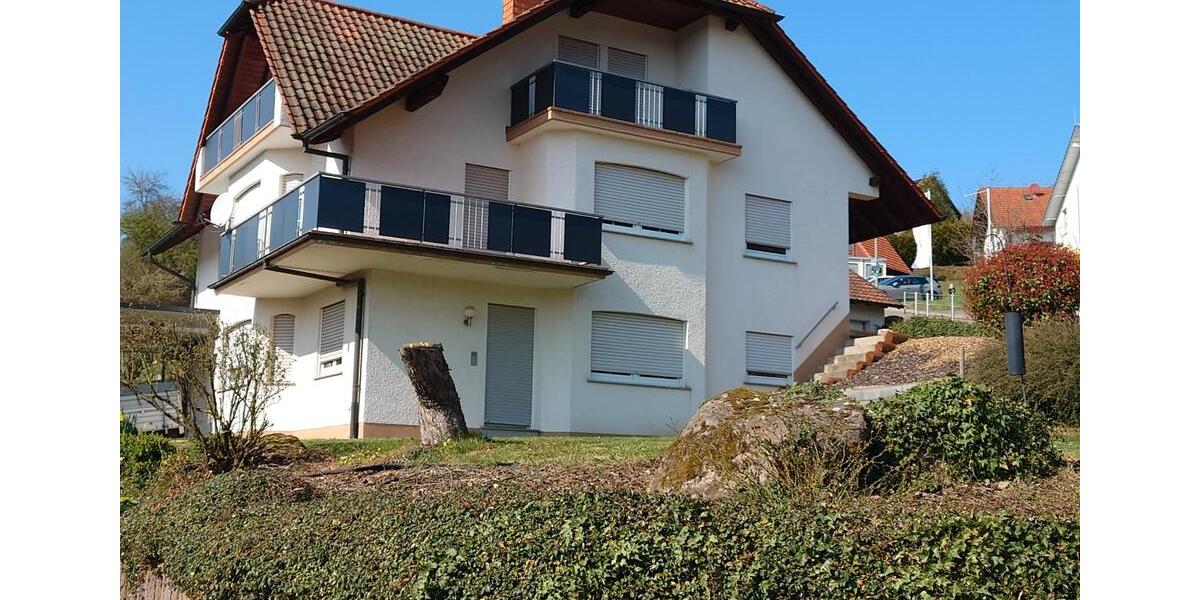 Einfamilienhaus Wolfstein - 7 Zimmer, 250 m&sup2;, 1.400&euro; | Angebot:26397689