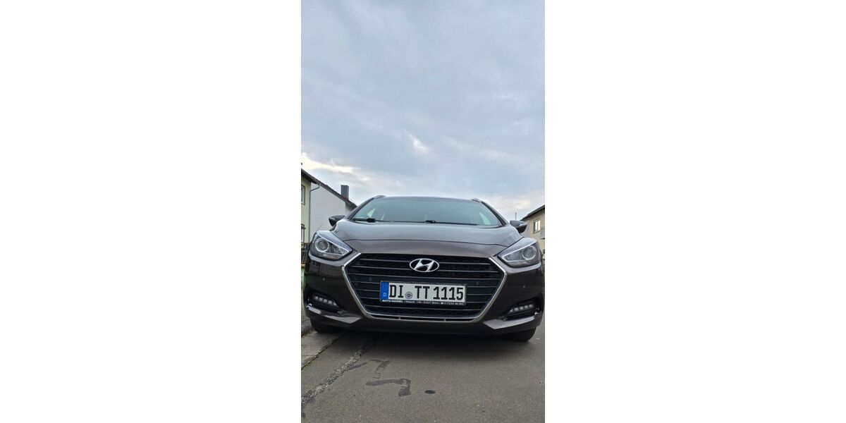 Hyundai i40 150.000 km 11.199 &euro; winnweiler 67722