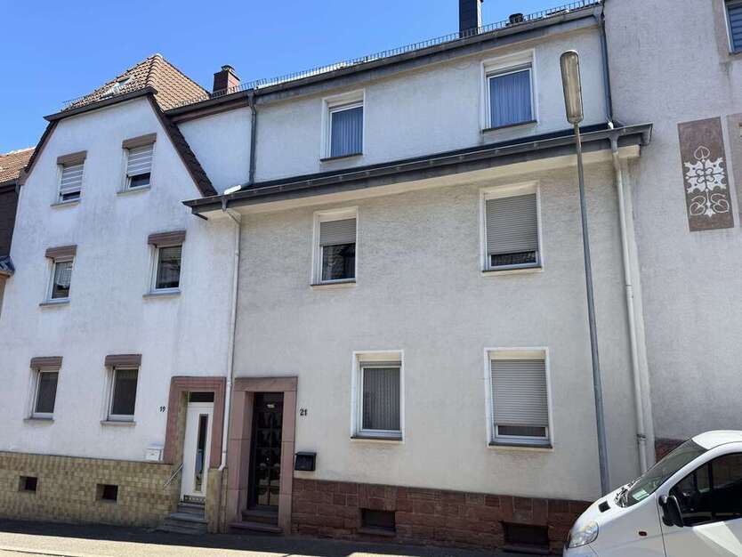 Haus zum Kaufen in Pirmasens 132.000 € 186 m²