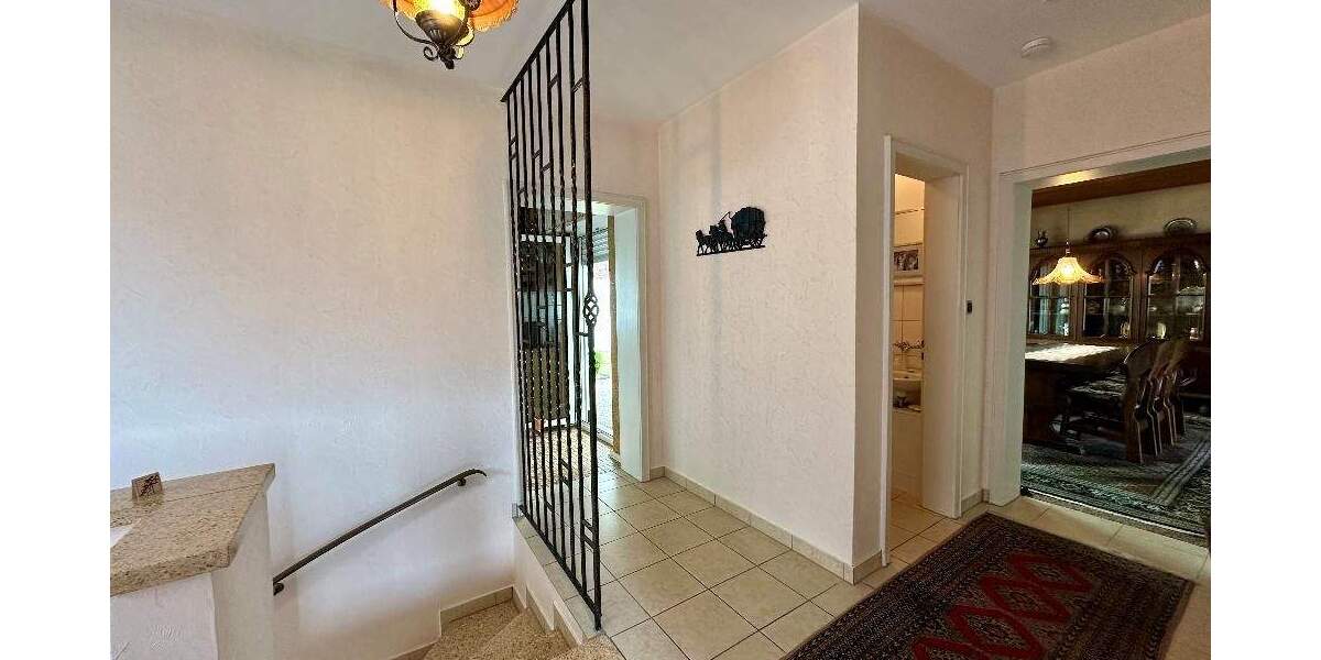 Einfamilienhaus Waldfischbach - 5 Zimmer, 151 m&sup2;, 215.000&euro; | Angebot:25777592