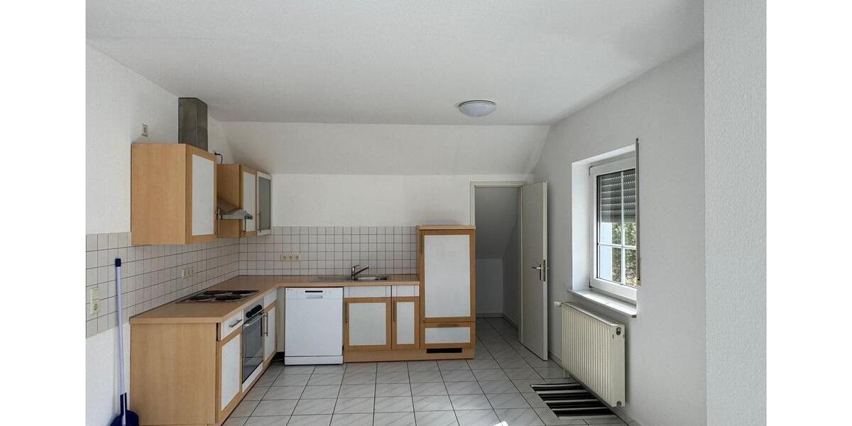 Dachgeschoßwohnung Weilerbach - 3 Zimmer, 115 m&sup2;, 1.200&euro; | Angebot:26067611