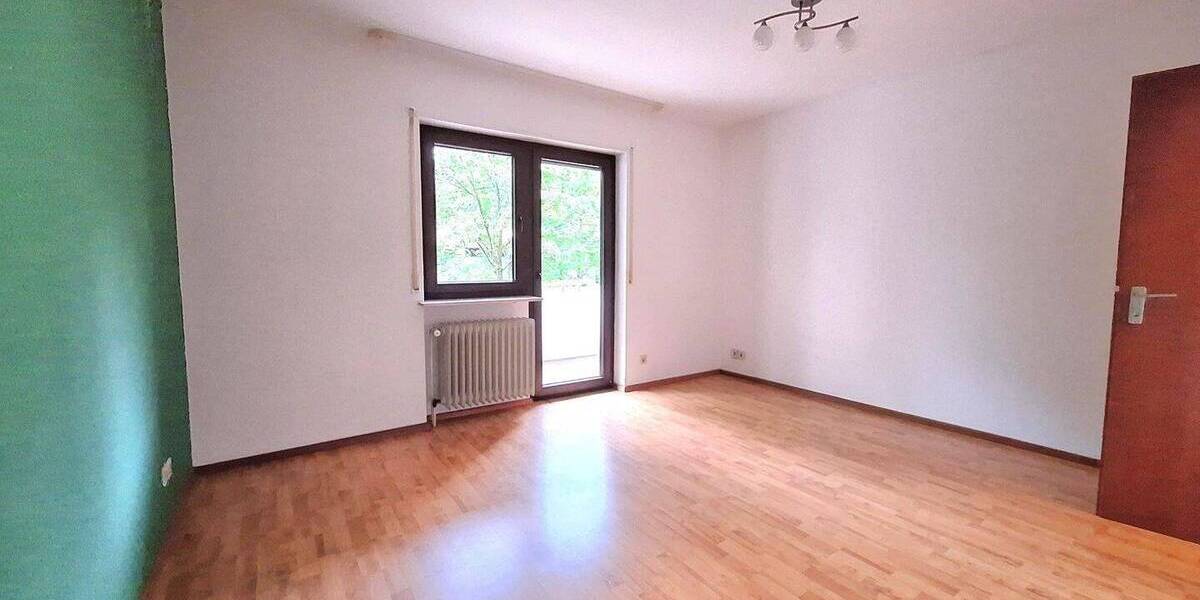 KL-Uniwohngebiet - Schöne 3-Zimmer-Wohnung mit Loggia und EBK 3 zimmer
