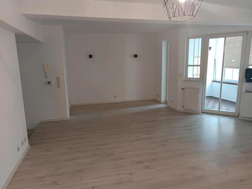 Schöne zentrale 3 Zimmerwohnung zimmer
