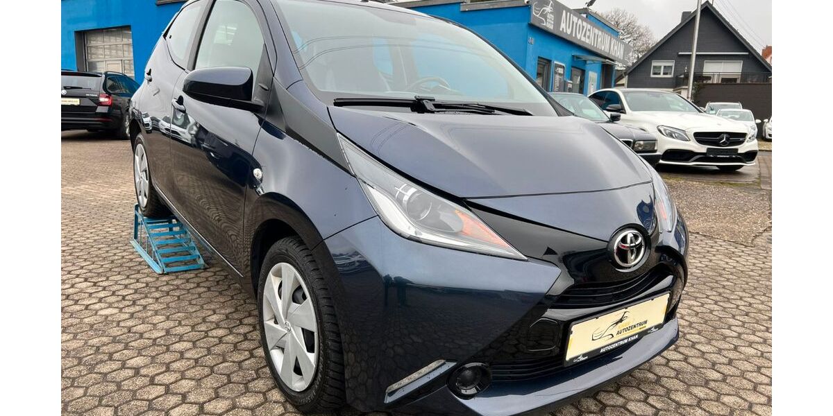 Toyota Aygo (X) 55.000 km 8.490 &euro; Bruchmühlbach-Miesau 66892