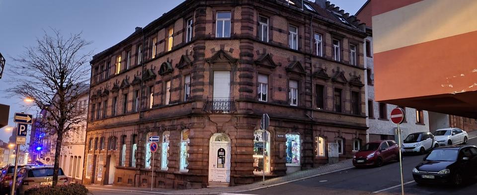 Die ungewöhnlichen Räume des Wizzard-Inn werden frei zimmer