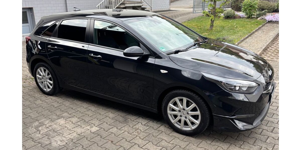 Kia ceed / Ceed 93.000 km 13.500 &euro; Schwedelbach 67685