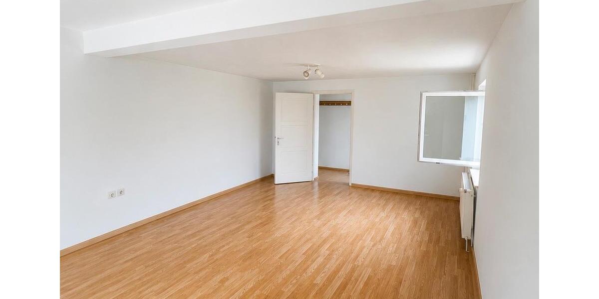 Etagenwohnung Kaiserslautern Bahnheim - 2 Zimmer, 76 m&sup2;, 650&euro; | Angebot:26670996