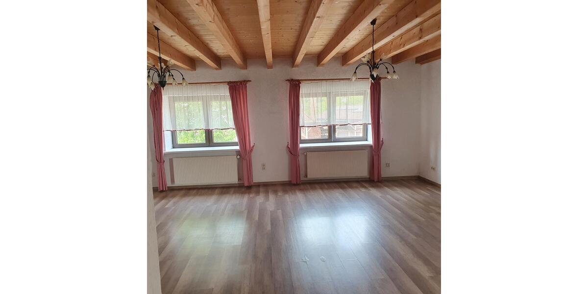Etagenwohnung Queidersbach - 4 Zimmer, 160 m&sup2;, 950&euro; | Angebot:26394050