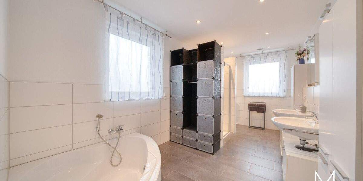 Doppelhaushälfte Kaiserslautern Innenstadt - 4 Zimmer, 168 m&sup2;, 559.000&euro; | Angebot:25690717