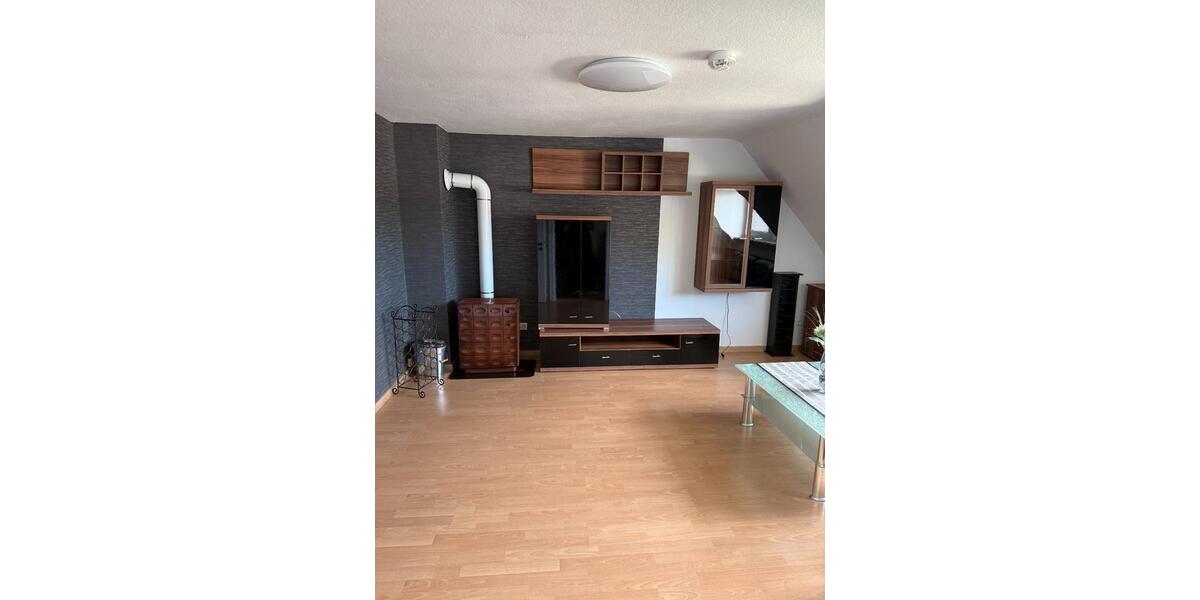 Dachgeschoßwohnung Rockenhausen - 2 Zimmer, 54 m&sup2;, 450&euro; | Angebot:26322627