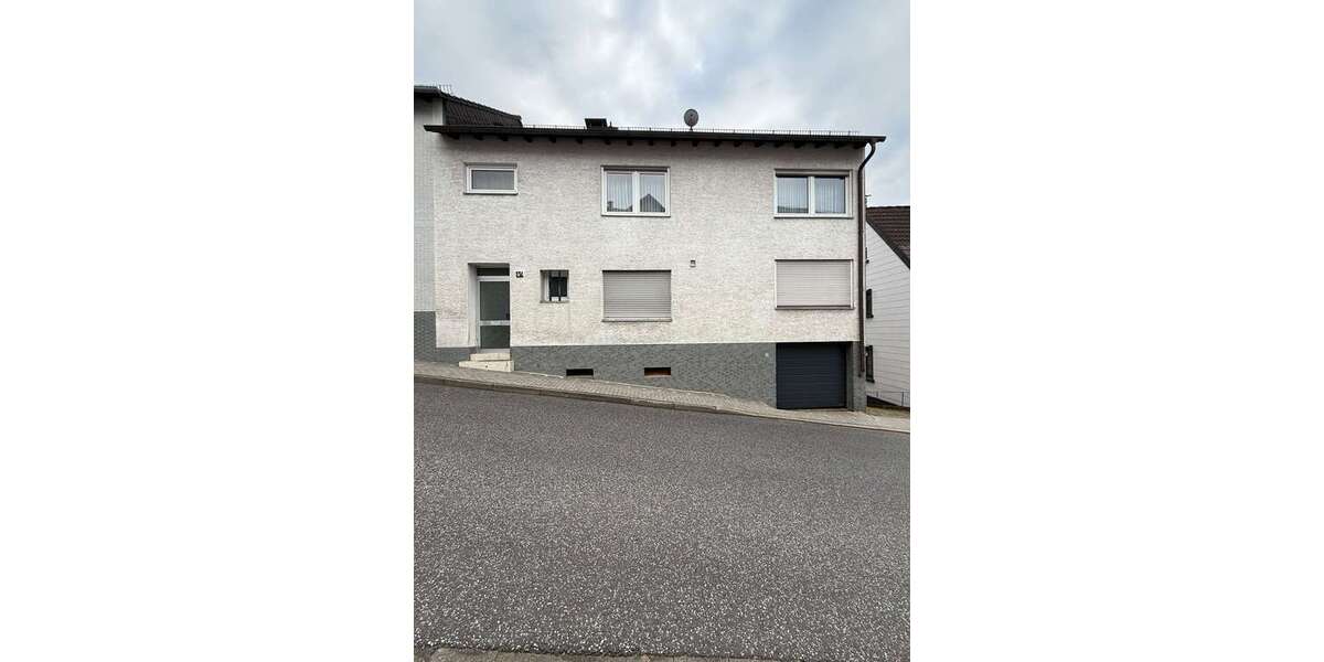 Einfamilienhaus Kaiserslautern Engelshof - 9 Zimmer, 262 m&sup2;, 285.000&euro; | Angebot:25878524