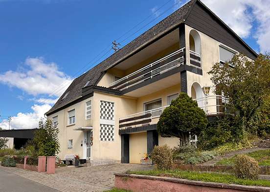 Haus zum Kaufen in Steinwenden 299.000 € 218 m²