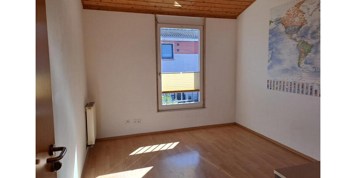 Reihenhaus Kaiserslautern Bahnheim - 4 Zimmer, 110 m&sup2;, 1.580&euro; | Angebot:26512343