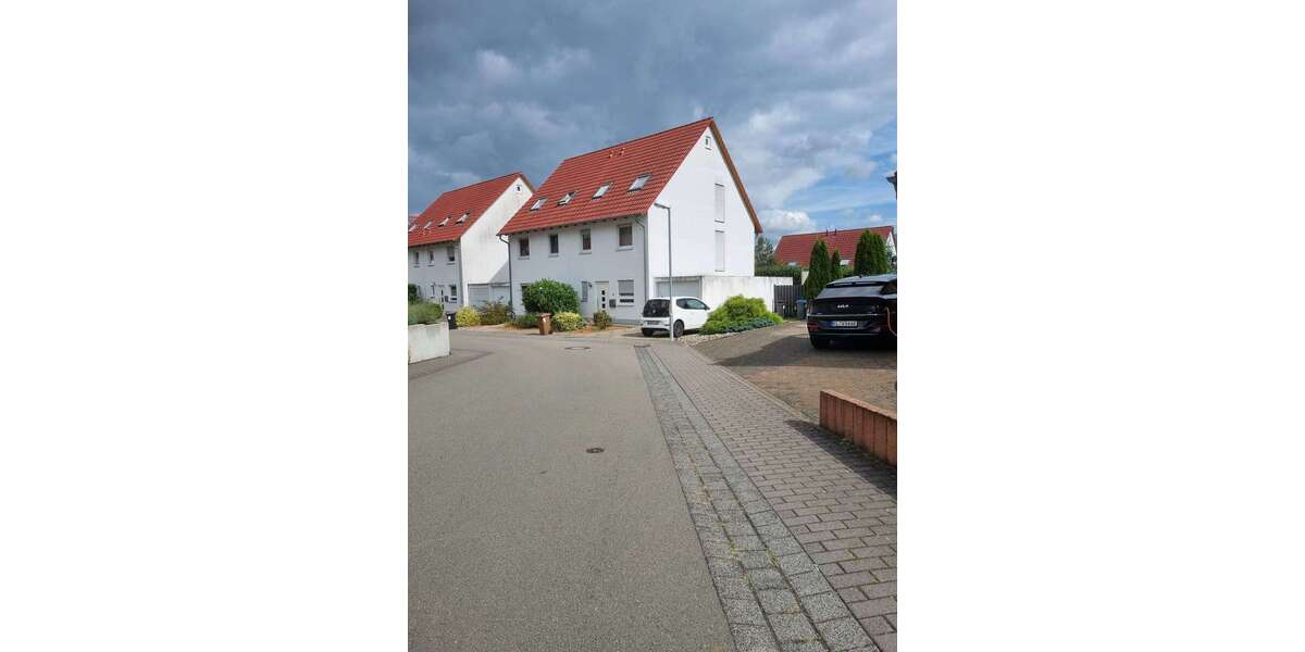 Einfamilienhaus Kaiserslautern Bahnheim - 4 Zimmer, 135 m&sup2;, 1.350&euro; | Angebot:27707897