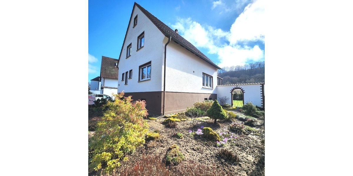 Einziehen & Wohlfühlen – Gepflegtes freistehendes 60er-Jahre-EFH mit Gartenparadies - Einfamilienhaus Thaleischweiler-Fröschen Fröschen | Angebot:25342461