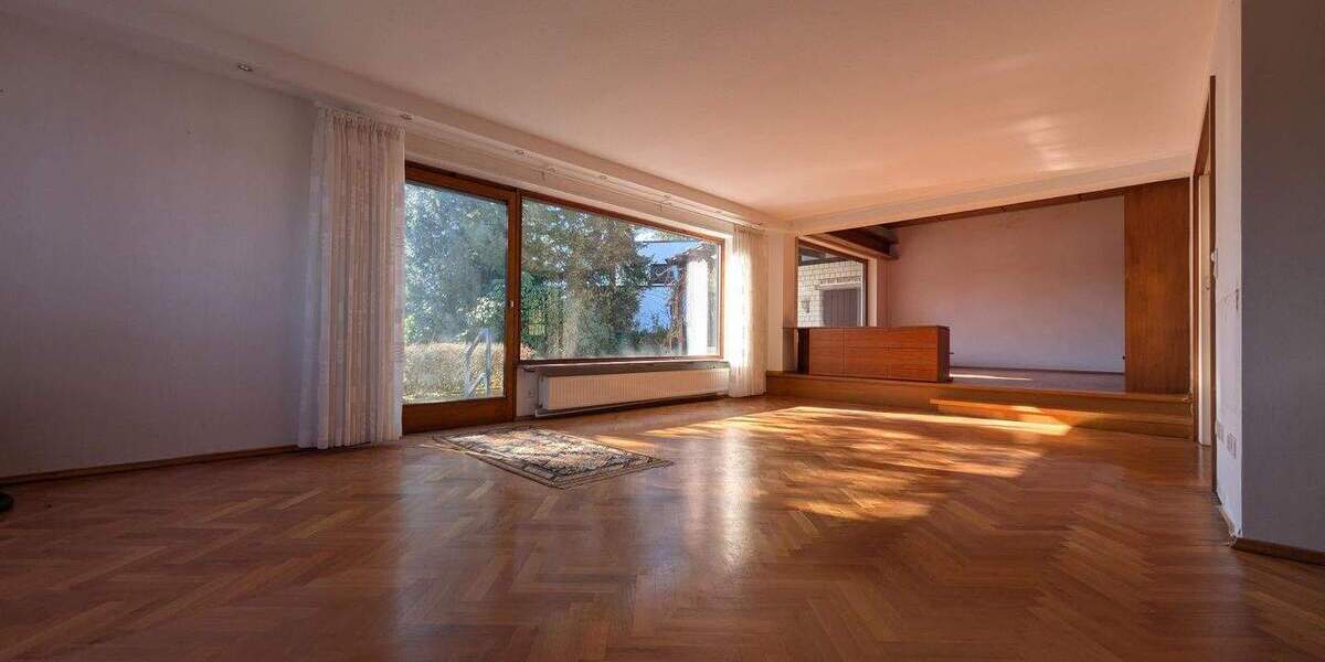 Einfamilienhaus Kaiserslautern Innenstadt - 7 Zimmer, 186 m&sup2;, 243.000&euro; | Angebot:25899420