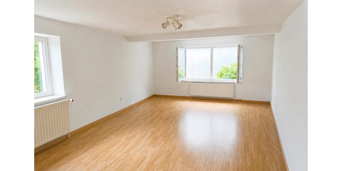 Etagenwohnung Kaiserslautern Bahnheim - 2 Zimmer, 76 m&sup2;, 650&euro; | Angebot:26670996