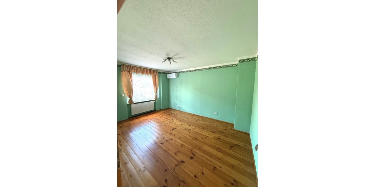 Modernes Effizienzhaus mit smarten Extras in Eisenberg 6 zimmer