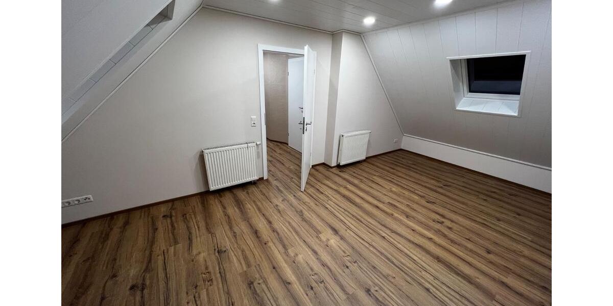 Dachgeschoßwohnung Steinwenden - 2 Zimmer, 55 m&sup2;, 700&euro; | Angebot:25872324