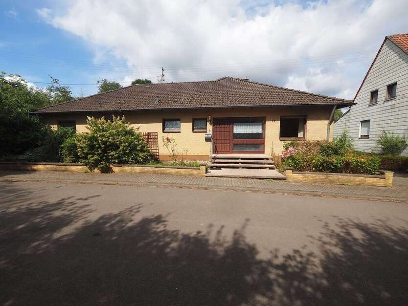 Haus zum Kaufen in Großbundenbach 275.000 € 254 m²