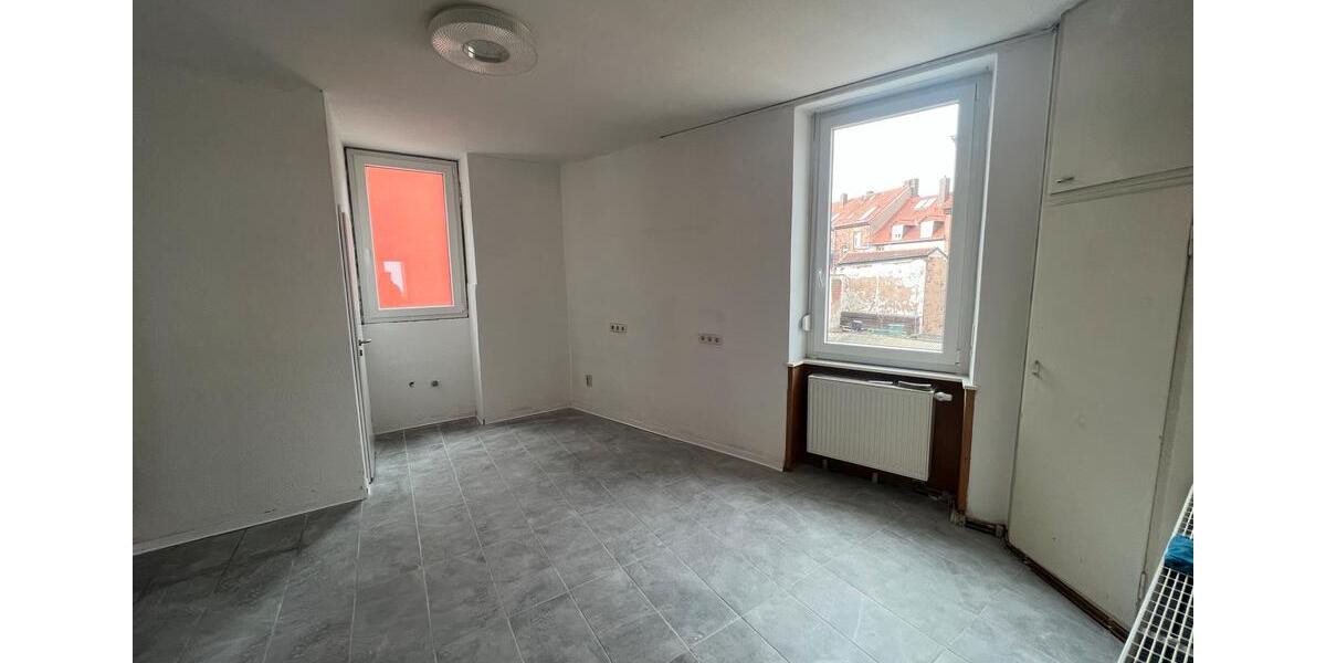 Etagenwohnung Kaiserslautern Betzenberg - 4 Zimmer, 100 m&sup2;, 1.100&euro; | Angebot:25313087