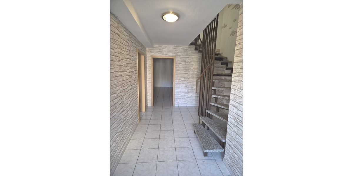 Reserviert! Ideales Kapitalanlageobjekt, RMH perfekt für den amerikanischen Wohnungsmarkt 5 zimmer