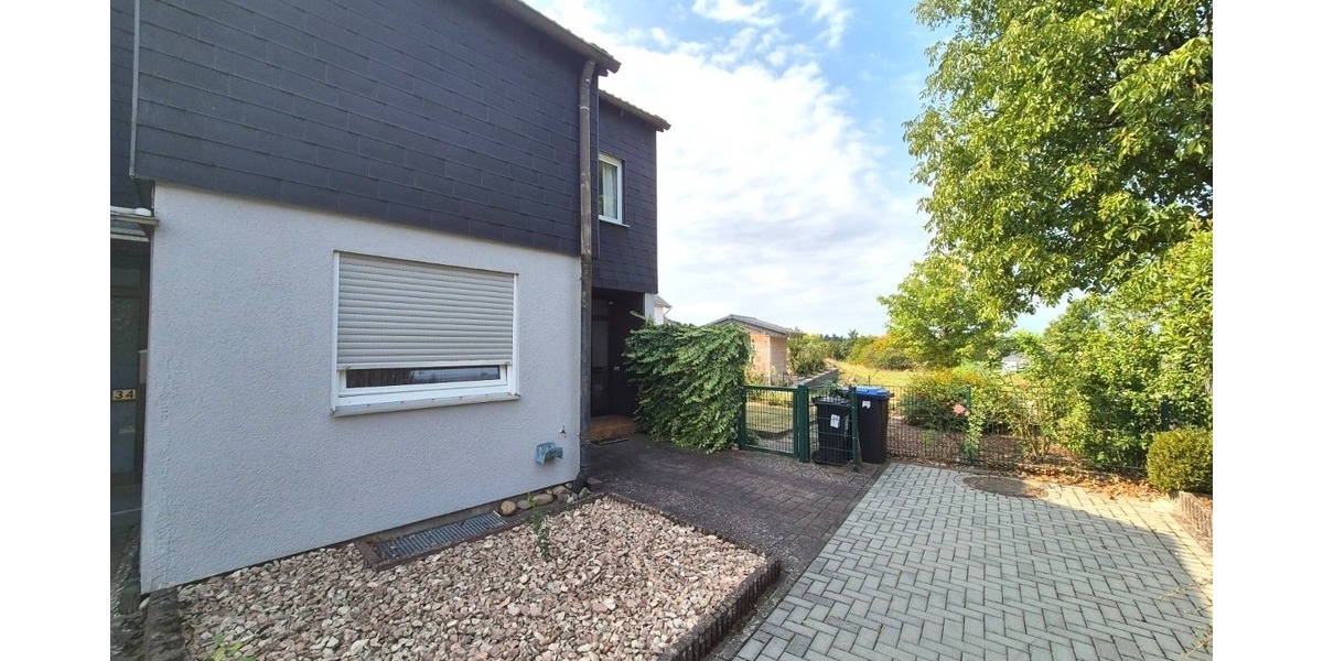 Sweet Home – Charmantes Reihenendhaus mit Garage & Stellplatz in beliebter Wohnlage von Morlautern 5.5 zimmer