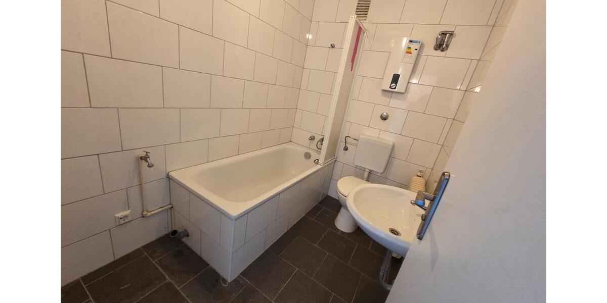 Etagenwohnung Kaiserslautern - 2 Zimmer, 43 m&sup2;, 410&euro; | Angebot:26675168