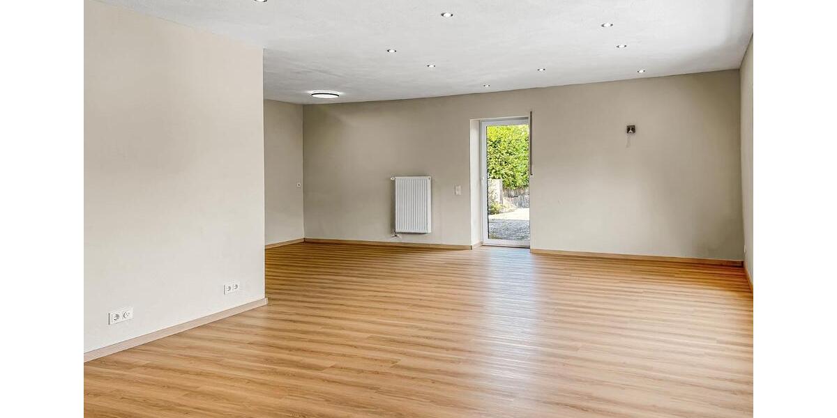 Einfamilienhaus Weilerbach - 9 Zimmer, 333 m&sup2;, 650.000&euro; | Angebot:26270270