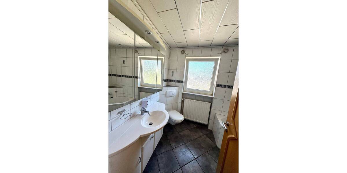 Einfamilienhaus Kaiserslautern Erfenbach - 6 Zimmer, 157 m&sup2;, 275.000&euro; | Angebot:26834586