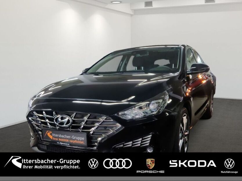 i30