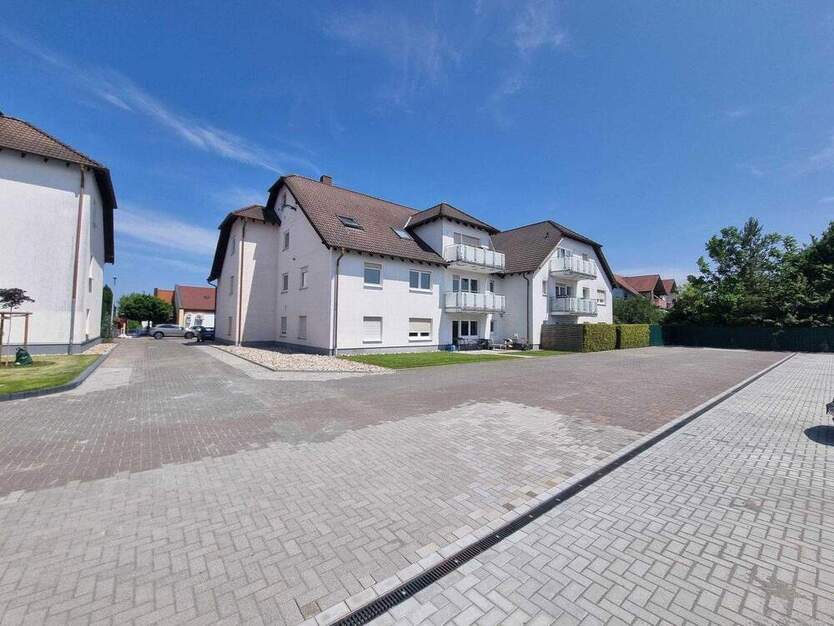 Ramstein | MFH | 27 Einheiten | 2.677 qm Wfl. | 416.484€ p.a. zimmer