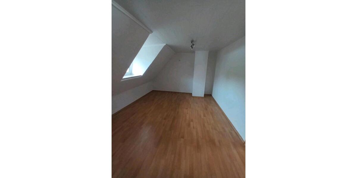 Einfamilienhaus Steinwenden - 7 Zimmer, 160 m&sup2;, 210.000&euro; | Angebot:26640063