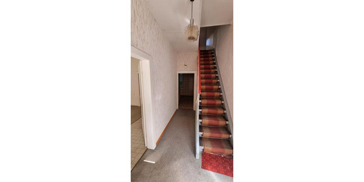 Reihenhaus Lambrecht (Pfalz) - 4.5 Zimmer, 100 m&sup2;, 80.000&euro; | Angebot:26640928