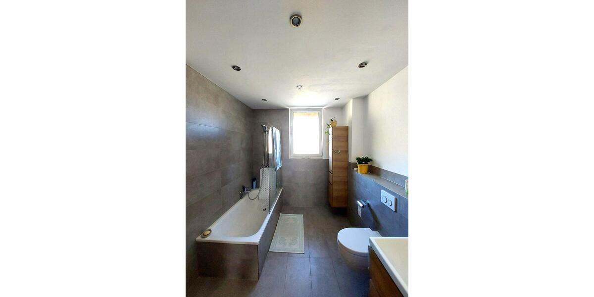 Reihenhaus Bad Dürkheim - 9 Zimmer, 167 m&sup2;, 635.000&euro; | Angebot:26624154