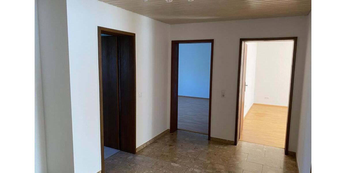 Erdgeschoßwohnung Katzweiler - 4 Zimmer, 100 m&sup2;, 850&euro; | Angebot:25634388