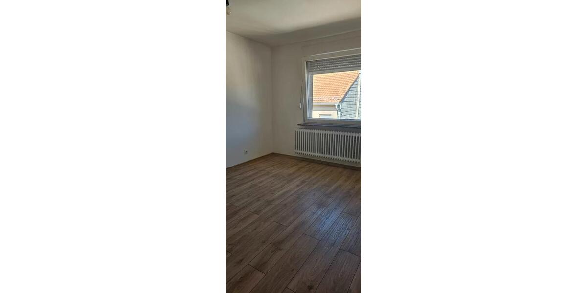 Etagenwohnung Pirmasens - 3 Zimmer, 95 m&sup2;, 700&euro; | Angebot:26644768
