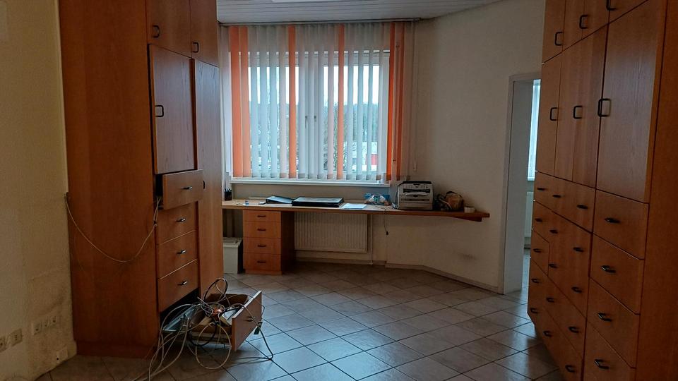 Gewerbeobjekt Steinwenden - 1.600&euro; | Angebot:24733743
