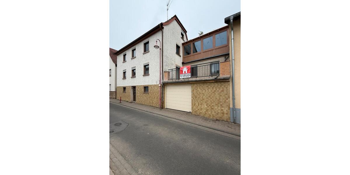 Einfamilienhaus Rockenhausen - 11 Zimmer, 225 m&sup2;, 260.000&euro; | Angebot:26128721