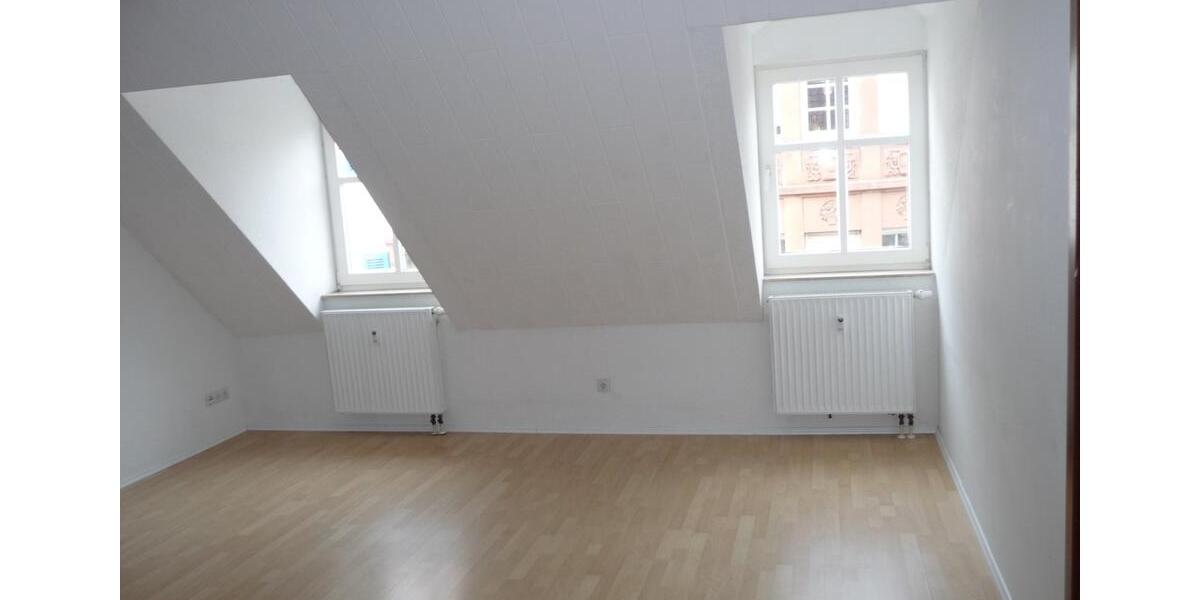 Schöne 4 ZKB Maisonette Wohnung ab 01.03.2025 Altstadt 4 zimmer