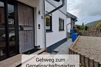2,5 Zimmer Wohnung an Waldrandlage + Küche + Stellplatz + Garten
